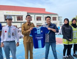 Apresiasi Prestasi Pelajar, Yamaha Kaltim Serahkan Jersey untuk SMAN 16 Samarinda