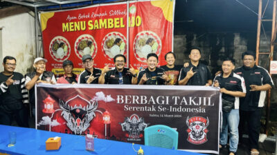 Komunitas Byonic Samarinda Bagikan 200 Paket Takjil di Simpang Juanda