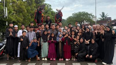 CV Mulia Mitra Mahakam dan Komunitas V Course Bagikan 1.000 Takjil dan Sembako di Bulan Ramadan