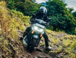 GEAR ULTIMA Taklukkan Jalur Ekstrem Gunung Sinabung, Yamaha Uji Ketangguhan Skutik Hybrid 125cc