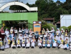 Yamaha Gelar Pelatihan Ekonomi Kreatif di SMAN 9 & SMAN 16 Samarinda, Siswa Antusias Ikuti Kelas Merangkai Bunga dan Menghias Kue
