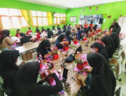 Yamaha Asah Kreativitas Pelajar Lewat Pelatihan Merangkai Bunga dan Dekorasi Kue
