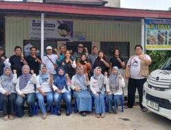 Dekatkan Diri ke Masyarakat, DPC PSI Samarinda Utara Gelar Cek Kesehatan Gratis untuk Lansia dan Balita